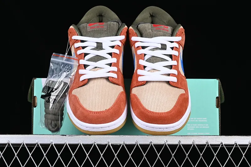 All Categories Nk SB Dunk Series Nk SB Dunk Low Low-top Sneakers Nk SB Dunk Low Pro Color Corduroy Low-top Casual Sports Skateboard Shoes BQ6817-201